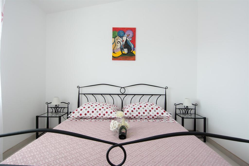 Apartments Iva 돈지세케트 외부 사진