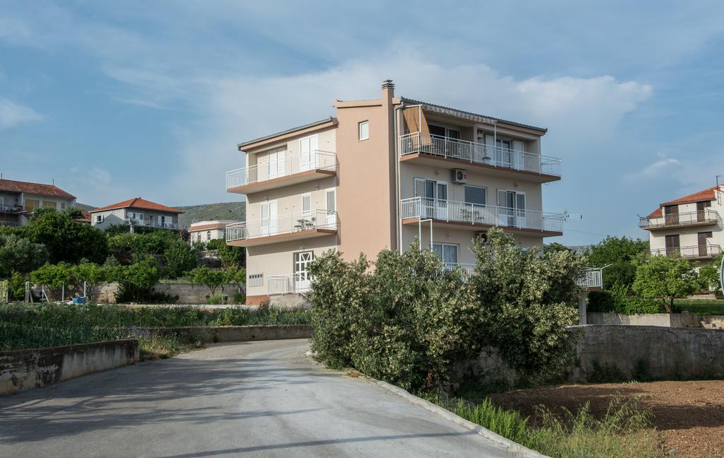 Apartments Iva 돈지세케트 외부 사진