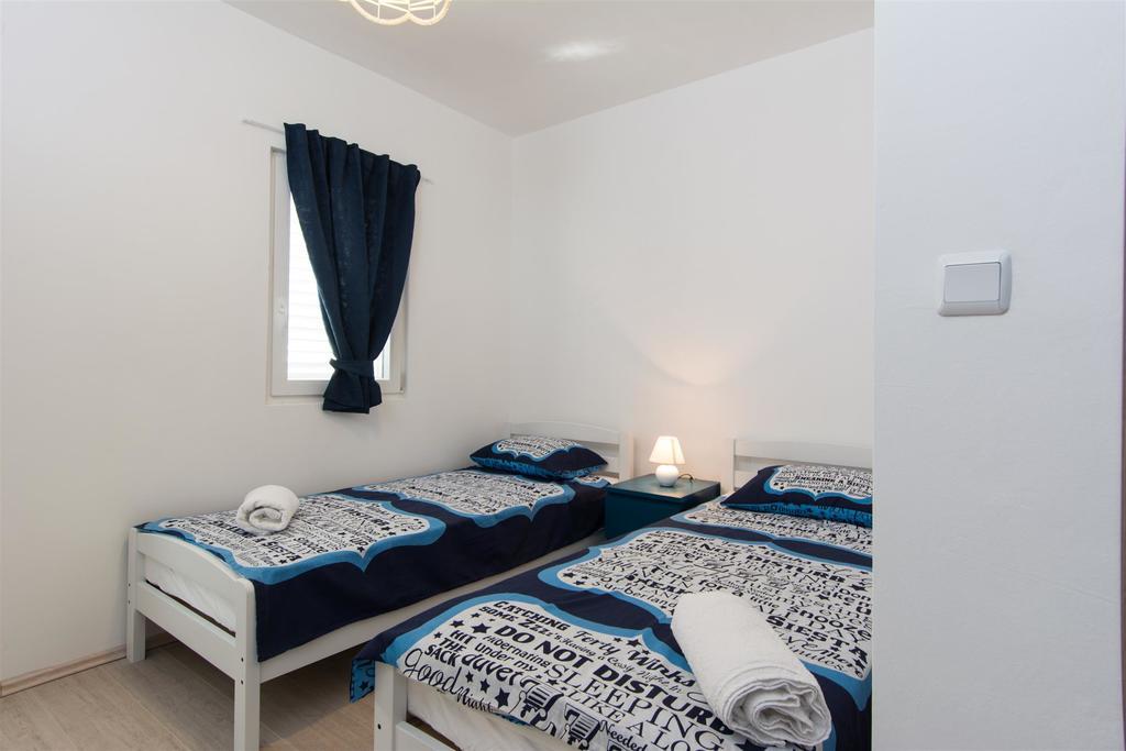 Apartments Iva 돈지세케트 외부 사진